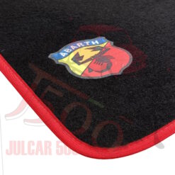 Alternative view of Kit sovratappeti in moquette nero con bordo rosso Fiat 600 Abarth